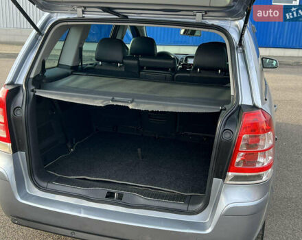 Серый Опель Зафира, объемом двигателя 1.7 л и пробегом 242 тыс. км за 6399 $, фото 29 на Automoto.ua