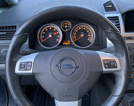 Серый Опель Зафира, объемом двигателя 1.8 л и пробегом 234 тыс. км за 5999 $, фото 32 на Automoto.ua