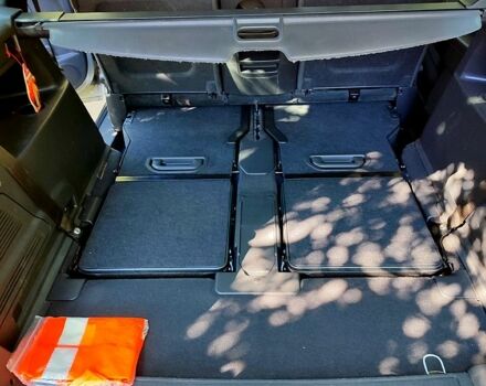 Серый Опель Зафира, объемом двигателя 1.6 л и пробегом 240 тыс. км за 6800 $, фото 4 на Automoto.ua