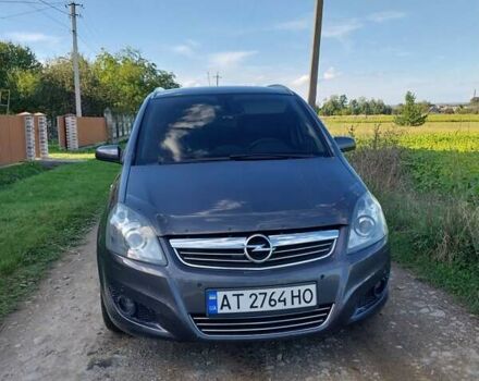 Серый Опель Зафира, объемом двигателя 1.6 л и пробегом 280 тыс. км за 6600 $, фото 3 на Automoto.ua