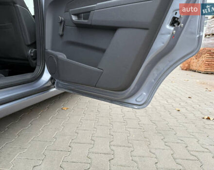 Серый Опель Зафира, объемом двигателя 1.6 л и пробегом 290 тыс. км за 5750 $, фото 40 на Automoto.ua