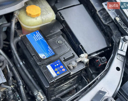 Серый Опель Зафира, объемом двигателя 1.6 л и пробегом 181 тыс. км за 6500 $, фото 120 на Automoto.ua