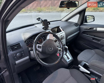 Серый Опель Зафира, объемом двигателя 1.9 л и пробегом 254 тыс. км за 7700 $, фото 18 на Automoto.ua