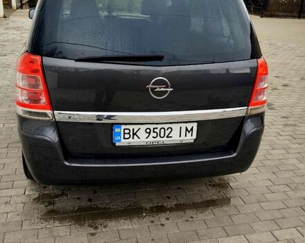 Серый Опель Зафира, объемом двигателя 1.8 л и пробегом 237 тыс. км за 6500 $, фото 1 на Automoto.ua