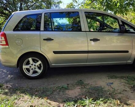 Серый Опель Зафира, объемом двигателя 1.6 л и пробегом 240 тыс. км за 6800 $, фото 9 на Automoto.ua