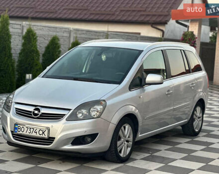 Серый Опель Зафира, объемом двигателя 1.69 л и пробегом 248 тыс. км за 6700 $, фото 4 на Automoto.ua