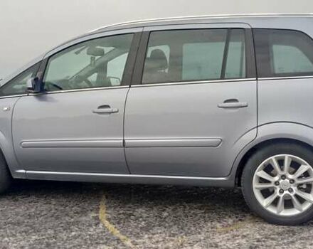 Серый Опель Зафира, объемом двигателя 1.8 л и пробегом 232 тыс. км за 7400 $, фото 4 на Automoto.ua