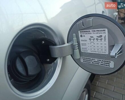 Серый Опель Зафира, объемом двигателя 2.2 л и пробегом 139 тыс. км за 7400 $, фото 8 на Automoto.ua