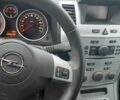 Серый Опель Зафира, объемом двигателя 1.9 л и пробегом 260 тыс. км за 7450 $, фото 4 на Automoto.ua