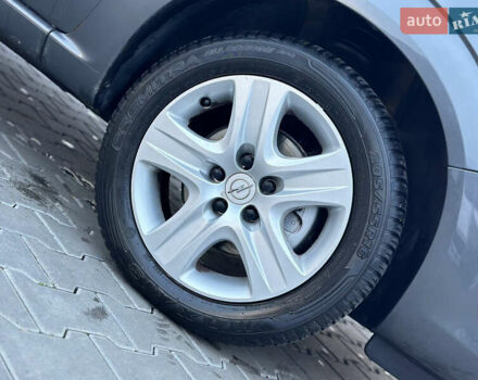 Серый Опель Зафира, объемом двигателя 1.6 л и пробегом 181 тыс. км за 6500 $, фото 25 на Automoto.ua