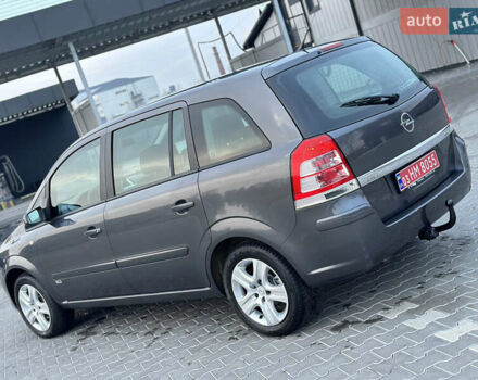 Серый Опель Зафира, объемом двигателя 1.6 л и пробегом 181 тыс. км за 6500 $, фото 104 на Automoto.ua