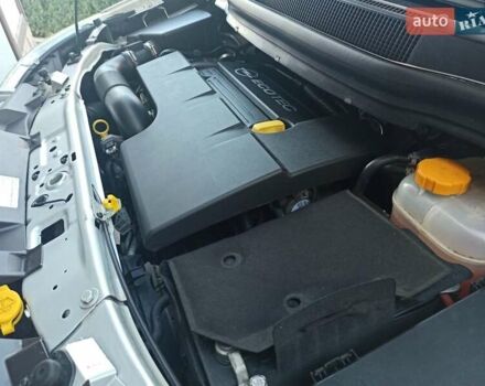 Серый Опель Зафира, объемом двигателя 2.2 л и пробегом 139 тыс. км за 7400 $, фото 18 на Automoto.ua