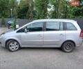 Серый Опель Зафира, объемом двигателя 1.9 л и пробегом 284 тыс. км за 6400 $, фото 1 на Automoto.ua