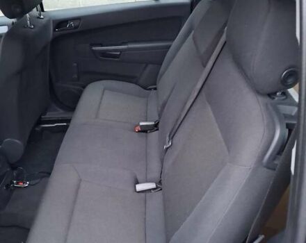 Серый Опель Зафира, объемом двигателя 1.6 л и пробегом 191 тыс. км за 5800 $, фото 2 на Automoto.ua