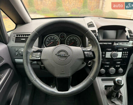 Серый Опель Зафира, объемом двигателя 1.8 л и пробегом 228 тыс. км за 6499 $, фото 8 на Automoto.ua