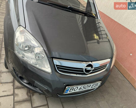 Серый Опель Зафира, объемом двигателя 1.7 л и пробегом 265 тыс. км за 5999 $, фото 4 на Automoto.ua