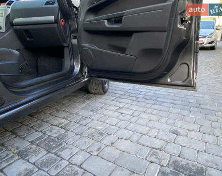 Серый Опель Зафира, объемом двигателя 1.8 л и пробегом 250 тыс. км за 6800 $, фото 23 на Automoto.ua