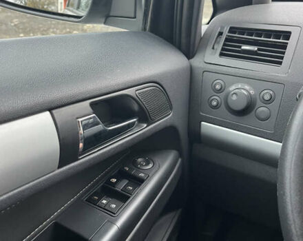 Серый Опель Зафира, объемом двигателя 1.7 л и пробегом 222 тыс. км за 6600 $, фото 3 на Automoto.ua