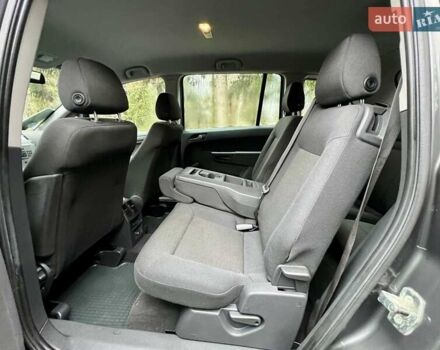 Серый Опель Зафира, объемом двигателя 1.6 л и пробегом 208 тыс. км за 6550 $, фото 47 на Automoto.ua