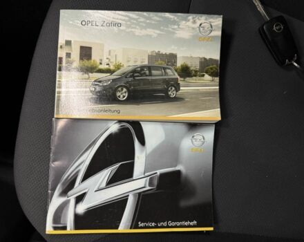 Серый Опель Зафира, объемом двигателя 1.8 л и пробегом 204 тыс. км за 6000 $, фото 16 на Automoto.ua