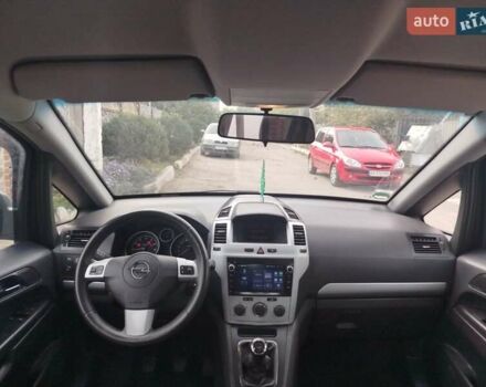 Серый Опель Зафира, объемом двигателя 1.8 л и пробегом 208 тыс. км за 6800 $, фото 29 на Automoto.ua