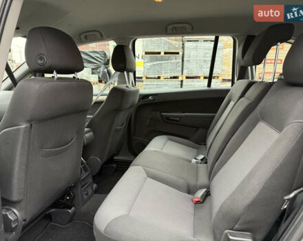 Серый Опель Зафира, объемом двигателя 1.6 л и пробегом 290 тыс. км за 5750 $, фото 34 на Automoto.ua