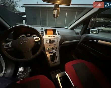 Сірий Опель Зафіра, об'ємом двигуна 1.69 л та пробігом 260 тис. км за 7300 $, фото 16 на Automoto.ua
