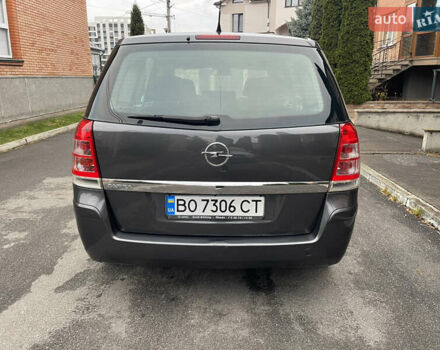 Серый Опель Зафира, объемом двигателя 1.8 л и пробегом 176 тыс. км за 5600 $, фото 7 на Automoto.ua