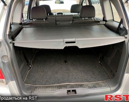 Серый Опель Зафира, объемом двигателя 1.8 л и пробегом 242 тыс. км за 6600 $, фото 9 на Automoto.ua