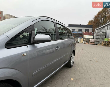 Серый Опель Зафира, объемом двигателя 1.6 л и пробегом 290 тыс. км за 5750 $, фото 5 на Automoto.ua