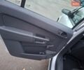 Серый Опель Зафира, объемом двигателя 1.6 л и пробегом 191 тыс. км за 5800 $, фото 11 на Automoto.ua