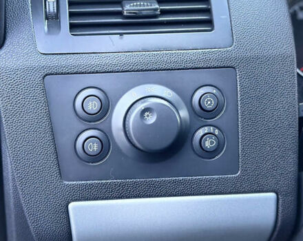 Серый Опель Зафира, объемом двигателя 1.6 л и пробегом 181 тыс. км за 6500 $, фото 35 на Automoto.ua