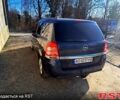Серый Опель Зафира, объемом двигателя 1.7 л и пробегом 280 тыс. км за 5500 $, фото 2 на Automoto.ua