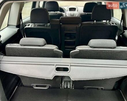 Серый Опель Зафира, объемом двигателя 1.6 л и пробегом 208 тыс. км за 6550 $, фото 62 на Automoto.ua