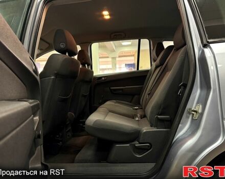 Серый Опель Зафира, объемом двигателя 1.8 л и пробегом 204 тыс. км за 6000 $, фото 7 на Automoto.ua