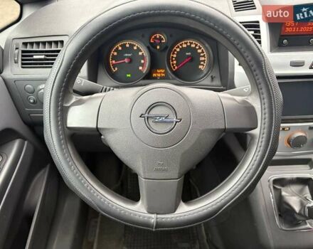 Серый Опель Зафира, объемом двигателя 1.8 л и пробегом 146 тыс. км за 8300 $, фото 9 на Automoto.ua