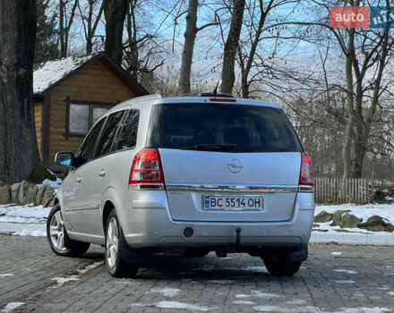 Серый Опель Зафира, объемом двигателя 1.69 л и пробегом 290 тыс. км за 6250 $, фото 19 на Automoto.ua