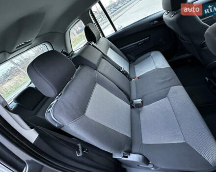 Серый Опель Зафира, объемом двигателя 1.6 л и пробегом 181 тыс. км за 6500 $, фото 87 на Automoto.ua