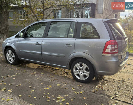 Серый Опель Зафира, объемом двигателя 1.8 л и пробегом 285 тыс. км за 6500 $, фото 7 на Automoto.ua