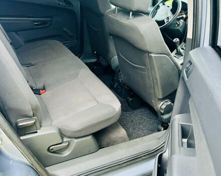 Серый Опель Зафира, объемом двигателя 1.7 л и пробегом 202 тыс. км за 6200 $, фото 7 на Automoto.ua