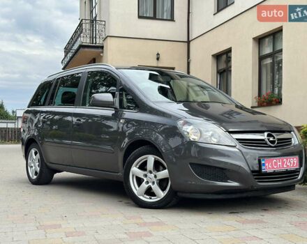 Серый Опель Зафира, объемом двигателя 1.8 л и пробегом 196 тыс. км за 6900 $, фото 6 на Automoto.ua