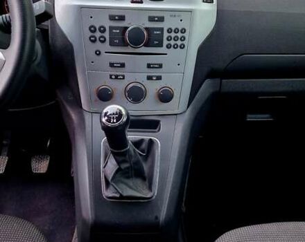 Серый Опель Зафира, объемом двигателя 1.6 л и пробегом 221 тыс. км за 7000 $, фото 18 на Automoto.ua