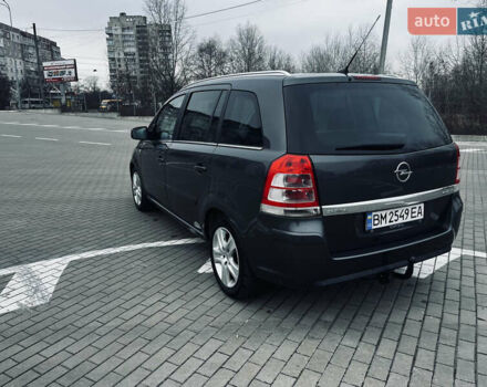 Серый Опель Зафира, объемом двигателя 1.7 л и пробегом 325 тыс. км за 7500 $, фото 4 на Automoto.ua