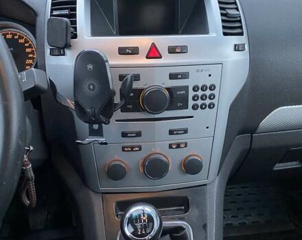 Серый Опель Зафира, объемом двигателя 1.7 л и пробегом 267 тыс. км за 6599 $, фото 13 на Automoto.ua