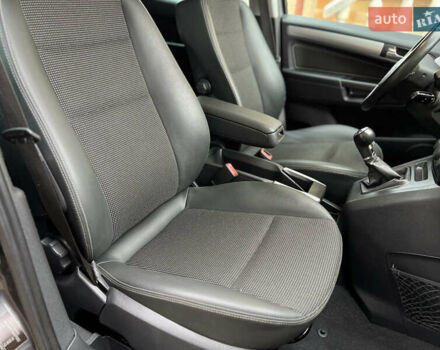 Серый Опель Зафира, объемом двигателя 1.7 л и пробегом 191 тыс. км за 7900 $, фото 55 на Automoto.ua