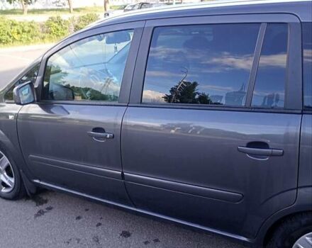 Серый Опель Зафира, объемом двигателя 1.7 л и пробегом 298 тыс. км за 6100 $, фото 10 на Automoto.ua