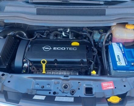 Серый Опель Зафира, объемом двигателя 1.6 л и пробегом 189 тыс. км за 6700 $, фото 4 на Automoto.ua