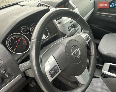 Сірий Опель Зафіра, об'ємом двигуна 1.6 л та пробігом 231 тис. км за 5999 $, фото 17 на Automoto.ua
