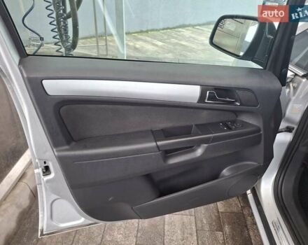 Сірий Опель Зафіра, об'ємом двигуна 1.7 л та пробігом 284 тис. км за 6300 $, фото 18 на Automoto.ua