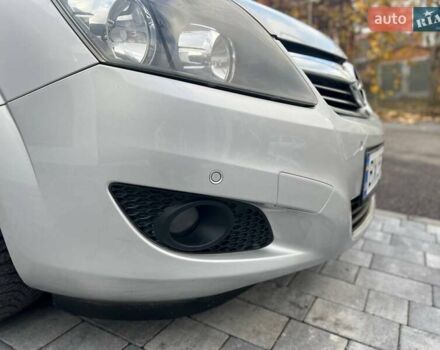Серый Опель Зафира, объемом двигателя 1.6 л и пробегом 167 тыс. км за 7499 $, фото 28 на Automoto.ua